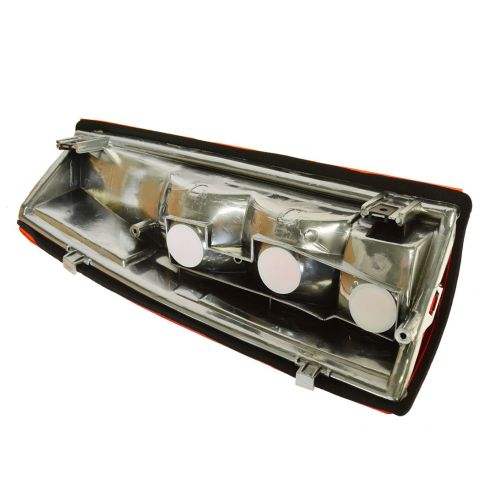 Chevrolet GMC Cadillac Passenger Side Tail Light Eagle Eyes GM080-U000R