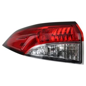 Toyota Corolla Driver Side Tail Light TRQ LTA89691
