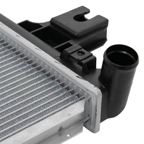 Jeep Commander Grand Cherokee Radiator TRQ RDA82674