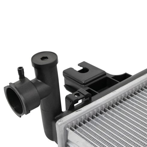 Jeep Commander Grand Cherokee Radiator TRQ RDA82674