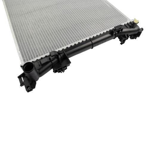 Dodge Ram VW Chrysler Radiator TRQ RDA82627