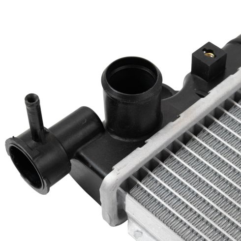 2005-15 Toyota Tacoma Radiator TRQ RDA82766