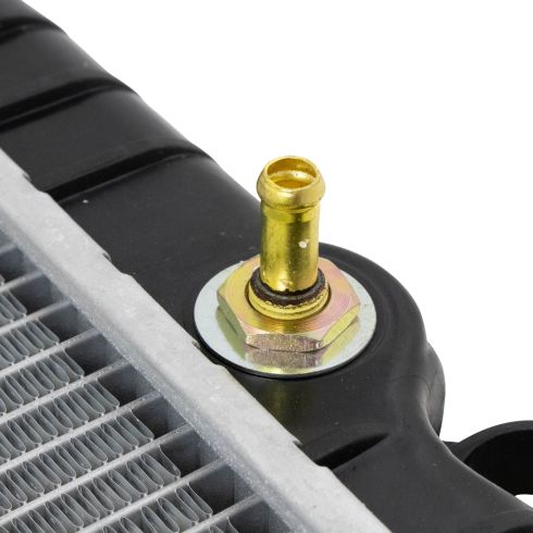2005-15 Toyota Tacoma Radiator TRQ RDA82766