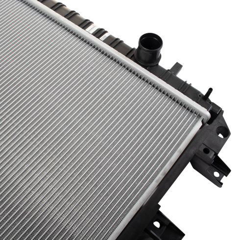 2016-20 Chevrolet Colorado GMC Canyon Radiator TRQ RDA80457