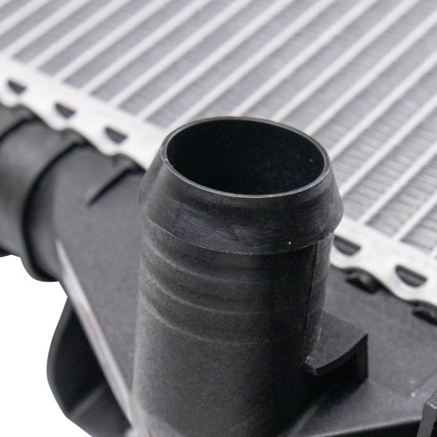 Ford Lincoln Radiator TRQ RDA80006