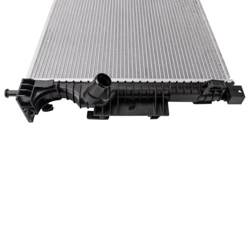 Ford Lincoln Radiator TRQ RDA80018
