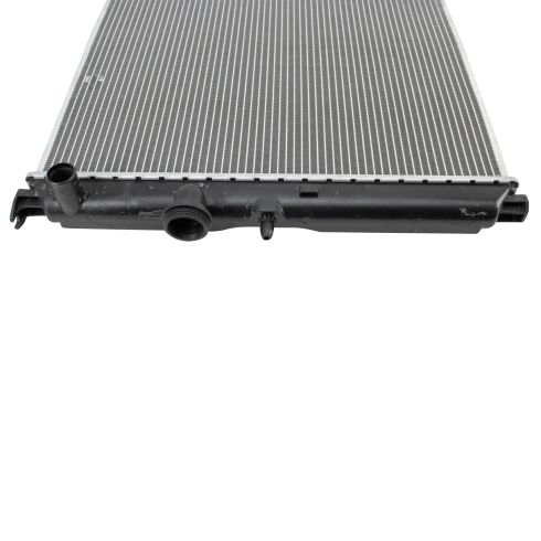 Chevrolet GMC Isuzu Radiator TRQ RDA80138