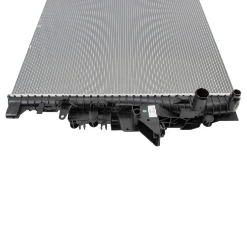 Land Rover LR4 Range Rover Sport Radiator TRQ RDA83167