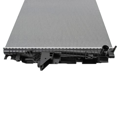 Land Rover LR4 Range Rover Sport Radiator TRQ RDA83167
