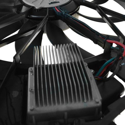 Mercedes Benz CL500 CL55 AMG Engine Cooling Fan Assembly TRQ RFA83523
