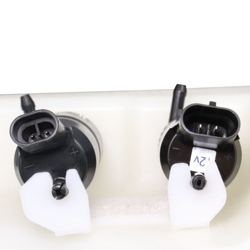 Chevrolet Trailblazer Saab 9-7X Windshield Washer Reservoir TRQ WWA73057