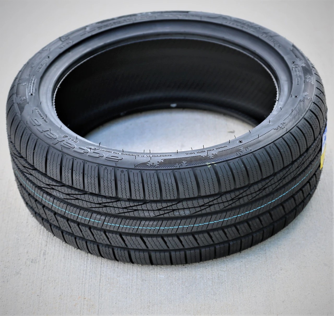 Accelera X-Grip N 225/55R17 101 - Image 4