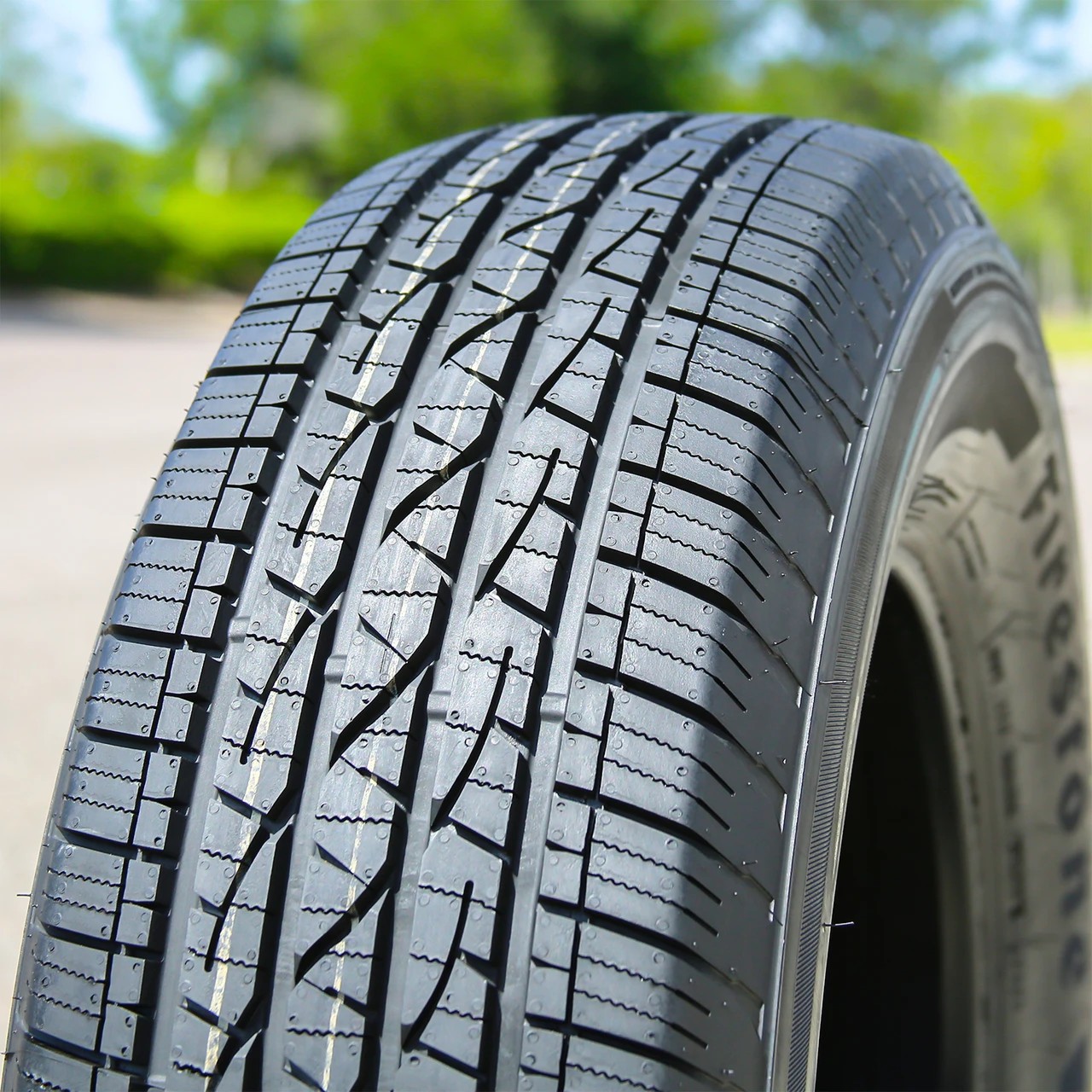 Firestone HLT 235/65R17 104 - Image 2