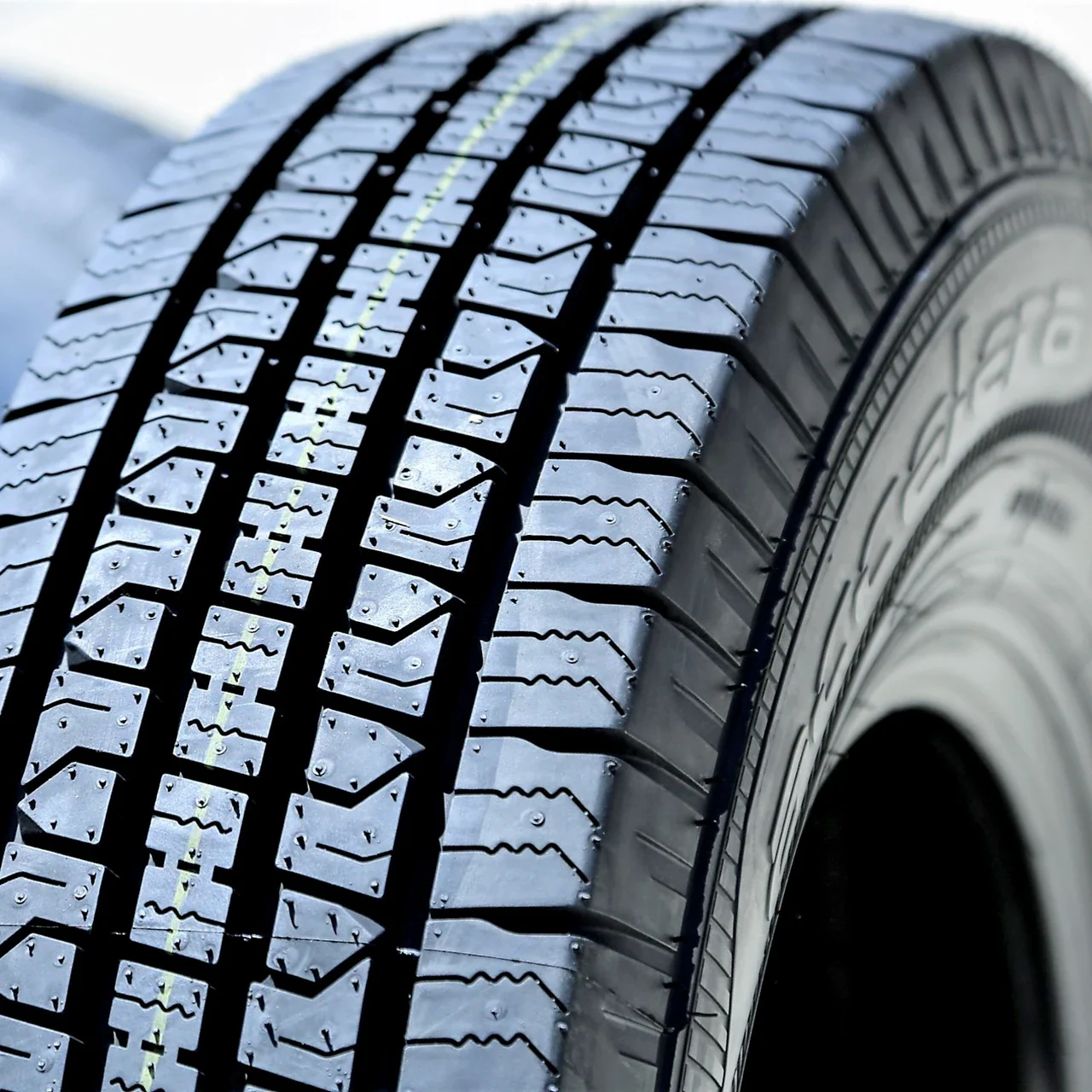 Accelera Epsilon H/T LT 31X10.50R15 109R C (6 Ply)