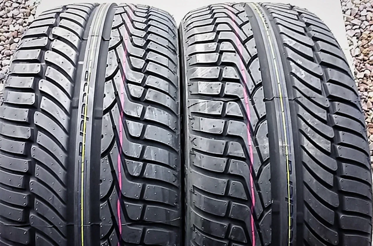 Accelera Iota 295/30R22 103Y XL