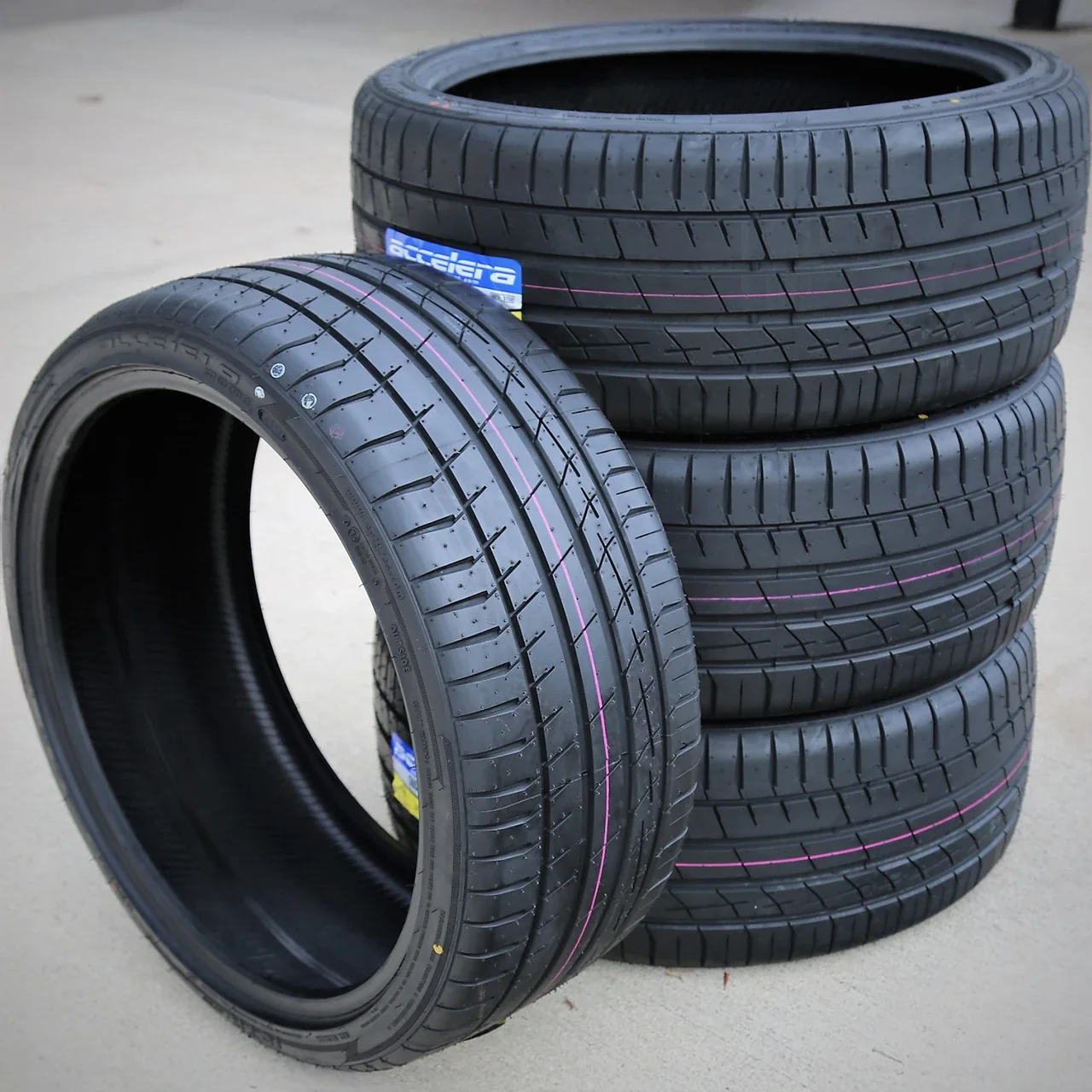 Accelera Iota ST68 235/45R20 100W XL