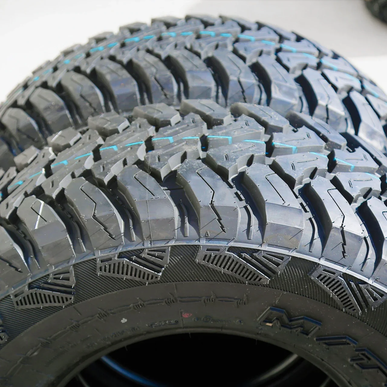 Accelera M/T-01 LT 315/75R16 127/124Q E (10 Ply)