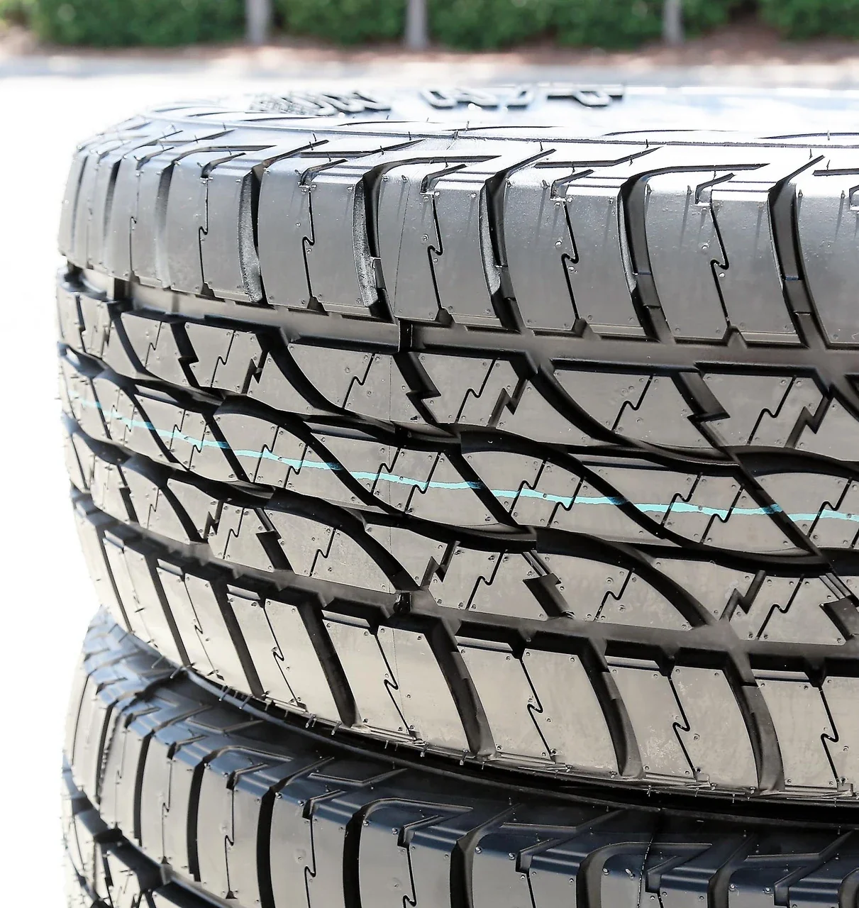 Accelera Omikron A/T LT 245/75R16 120/116Q E (10 Ply)
