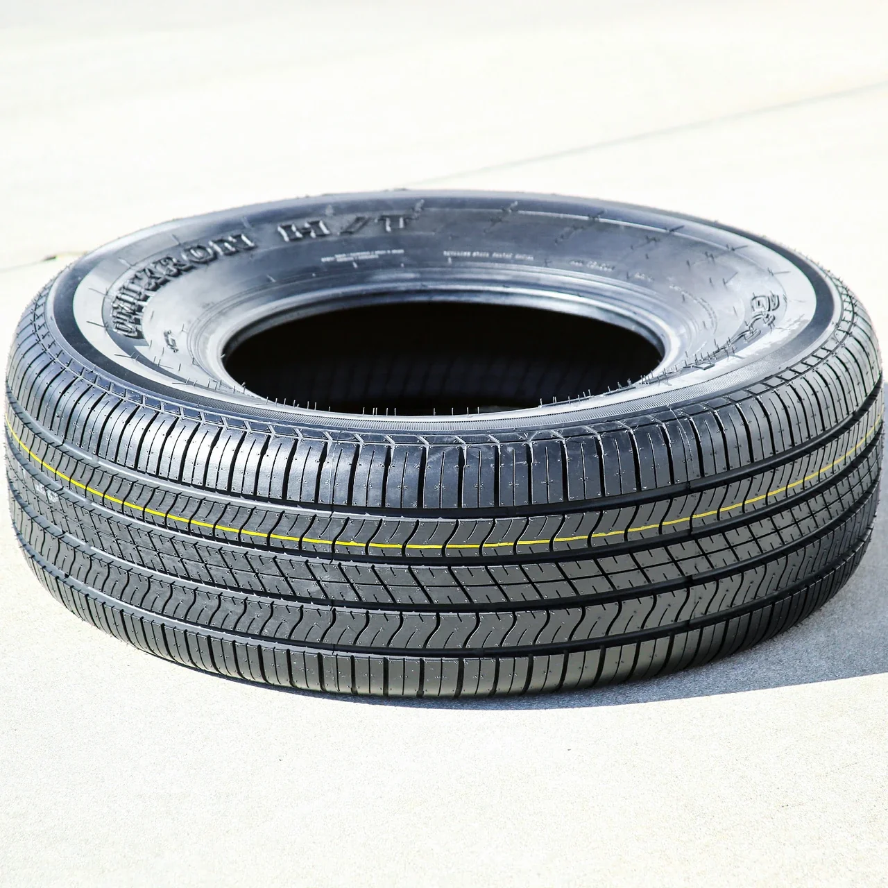 Accelera Omikron H/T LT 225/75R16 115/112S E (10 Ply)