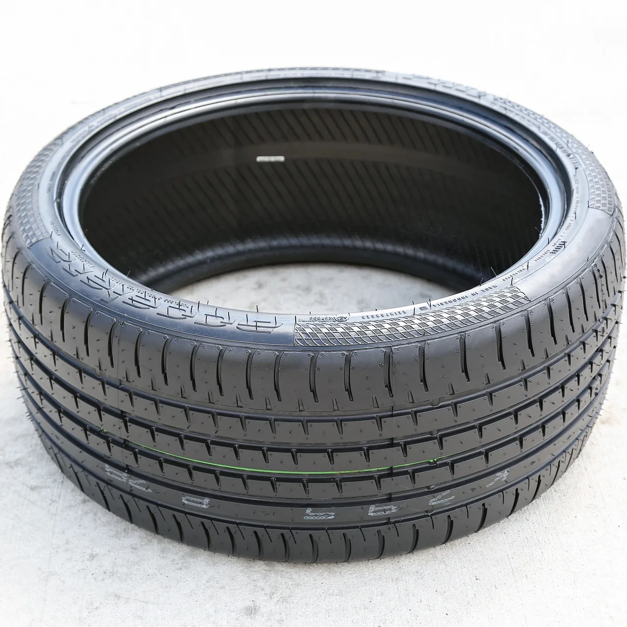 Accelera Phi 2 275/40R19 ZR 105Y XL