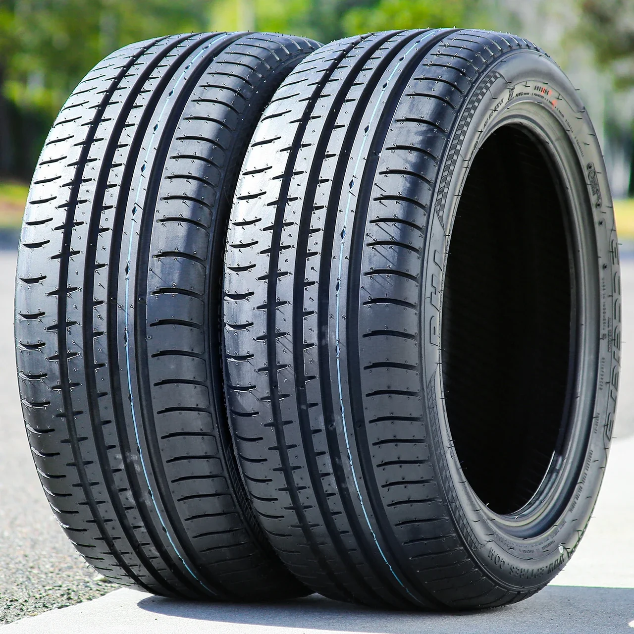 Accelera Phi 245/40R21 ZR 100Y XL