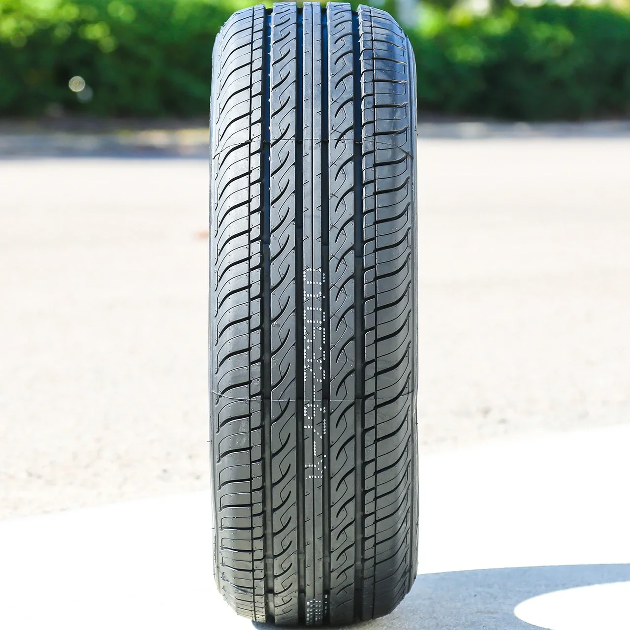 Arisun Aggressor ZP01 235/65R18 106T