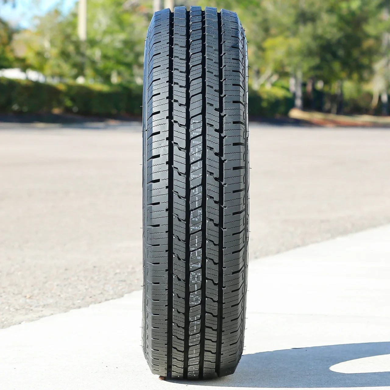 Arisun Aresta H/T ZG04 LT 215/85R16 115/112Q E (10 Ply)