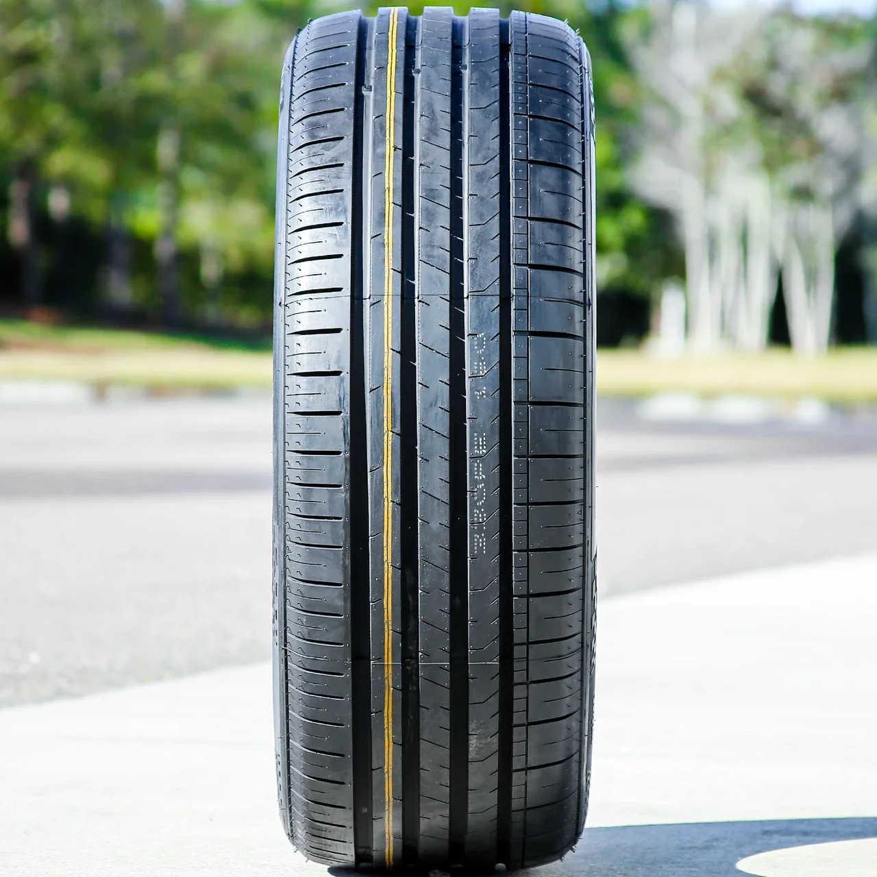 Armstrong Blu-Trac HP 205/50R17 93W XL