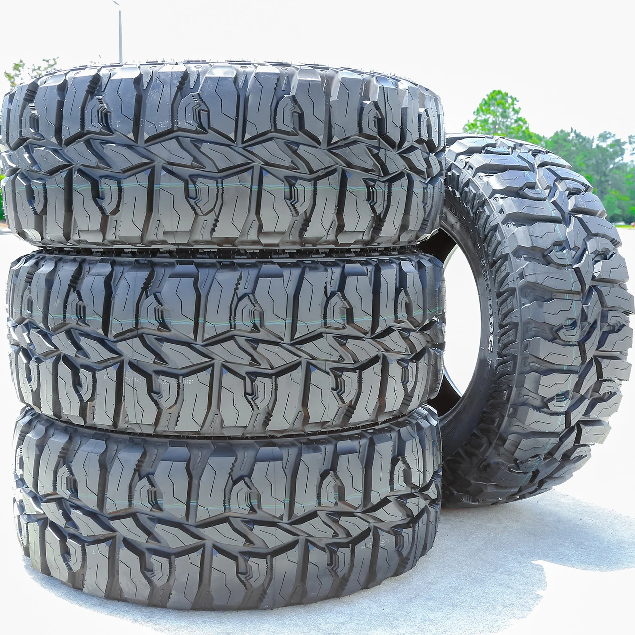 Armstrong Desert Dog MT LT 33X12.50R20 119Q F (12 Ply)