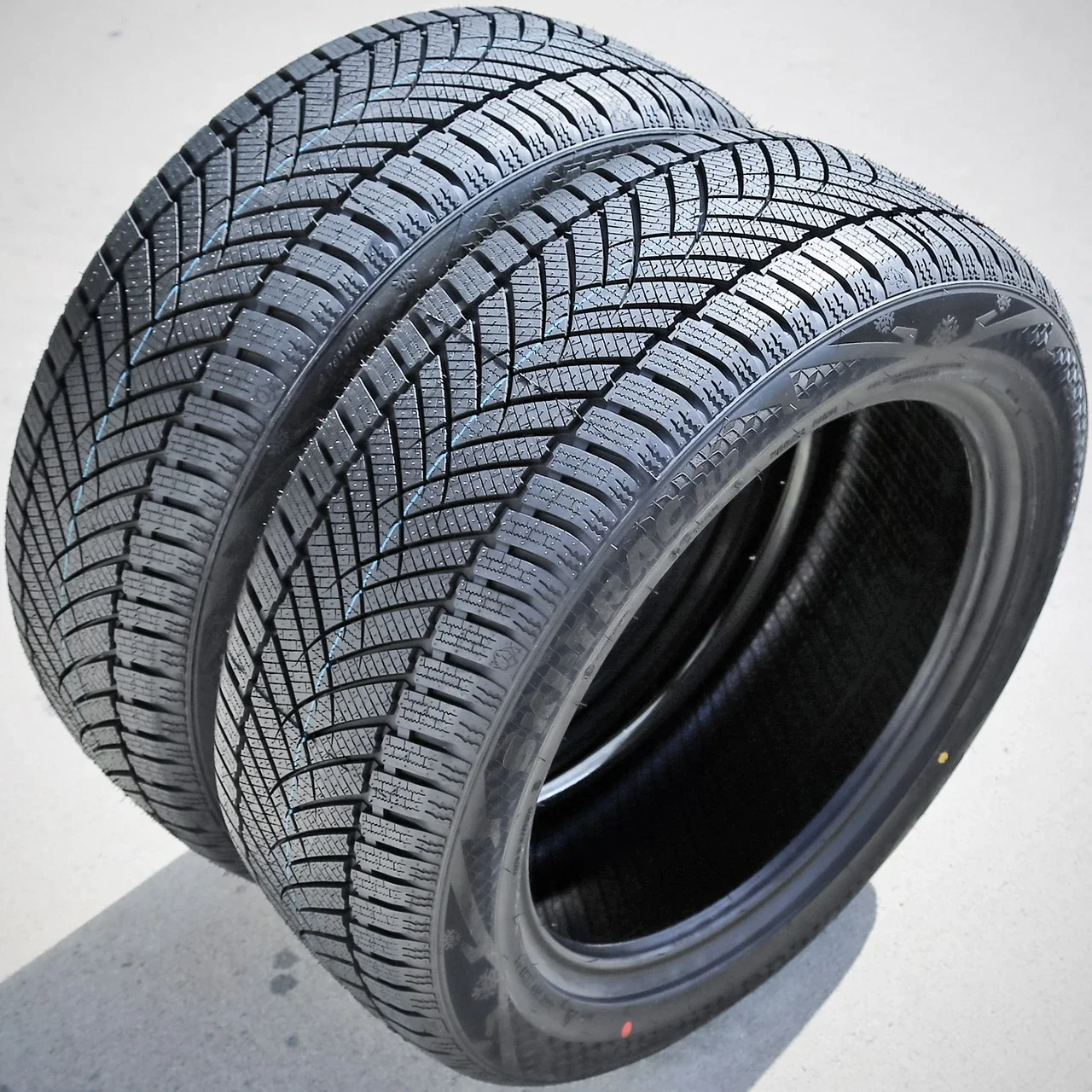 Armstrong Ski-Trac HP 225/40R18 92V XL