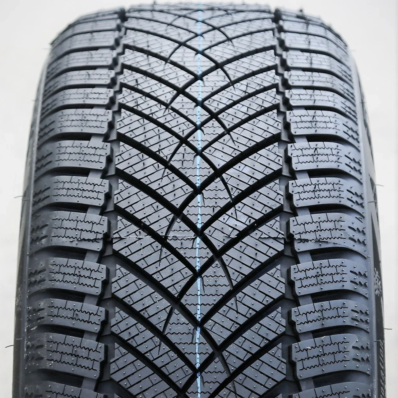 Armstrong Ski-Trac HP 245/45R19 102V XL
