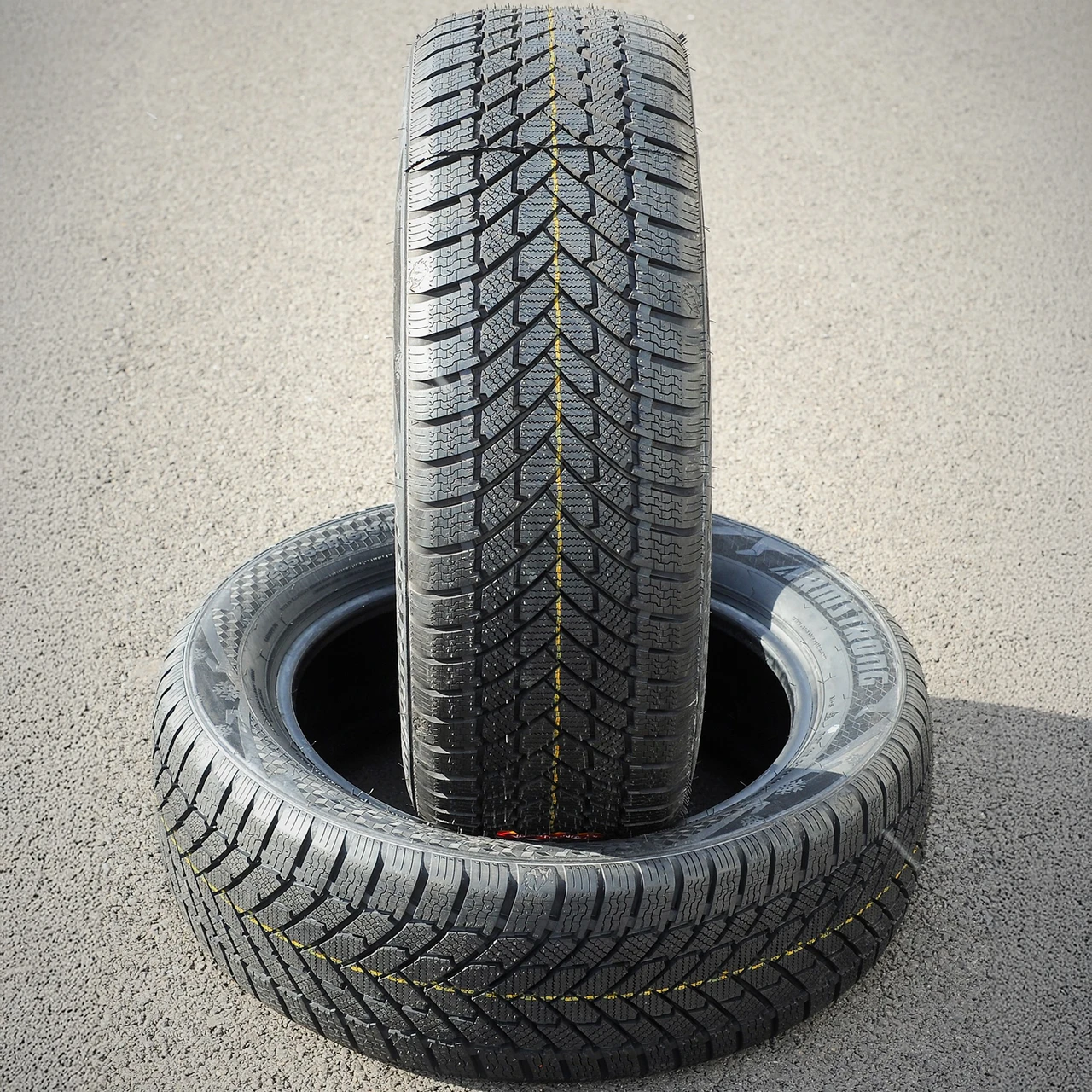 Armstrong Ski-Trac PC 195/55R16 87H
