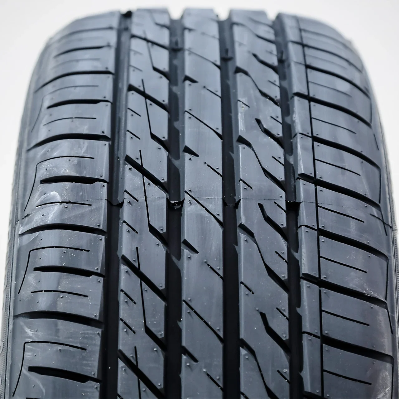Arroyo Grand Sport A/S 215/55R17 ZR 98W XL