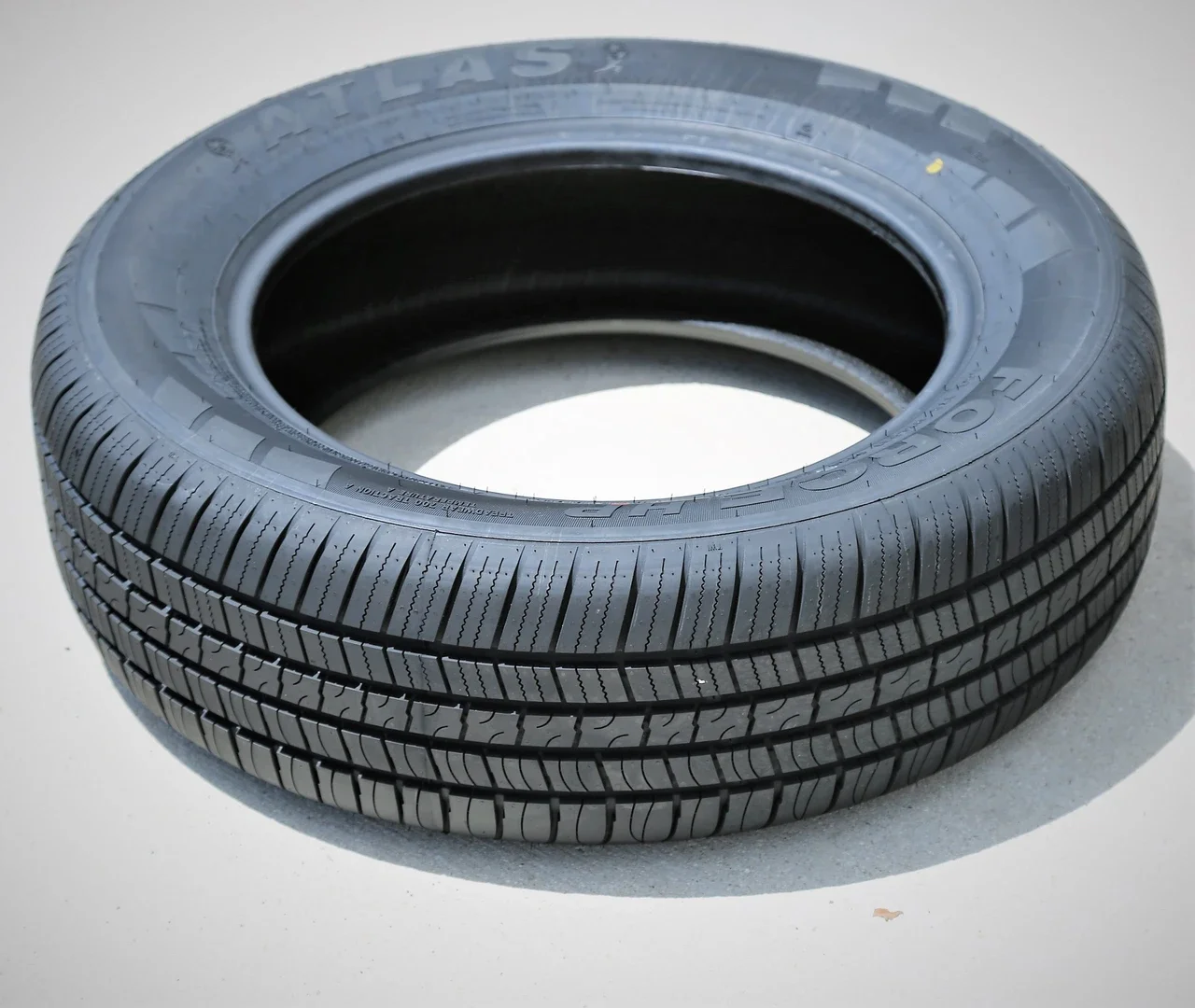 Atlas Tire Force HP 205/60R15 91H