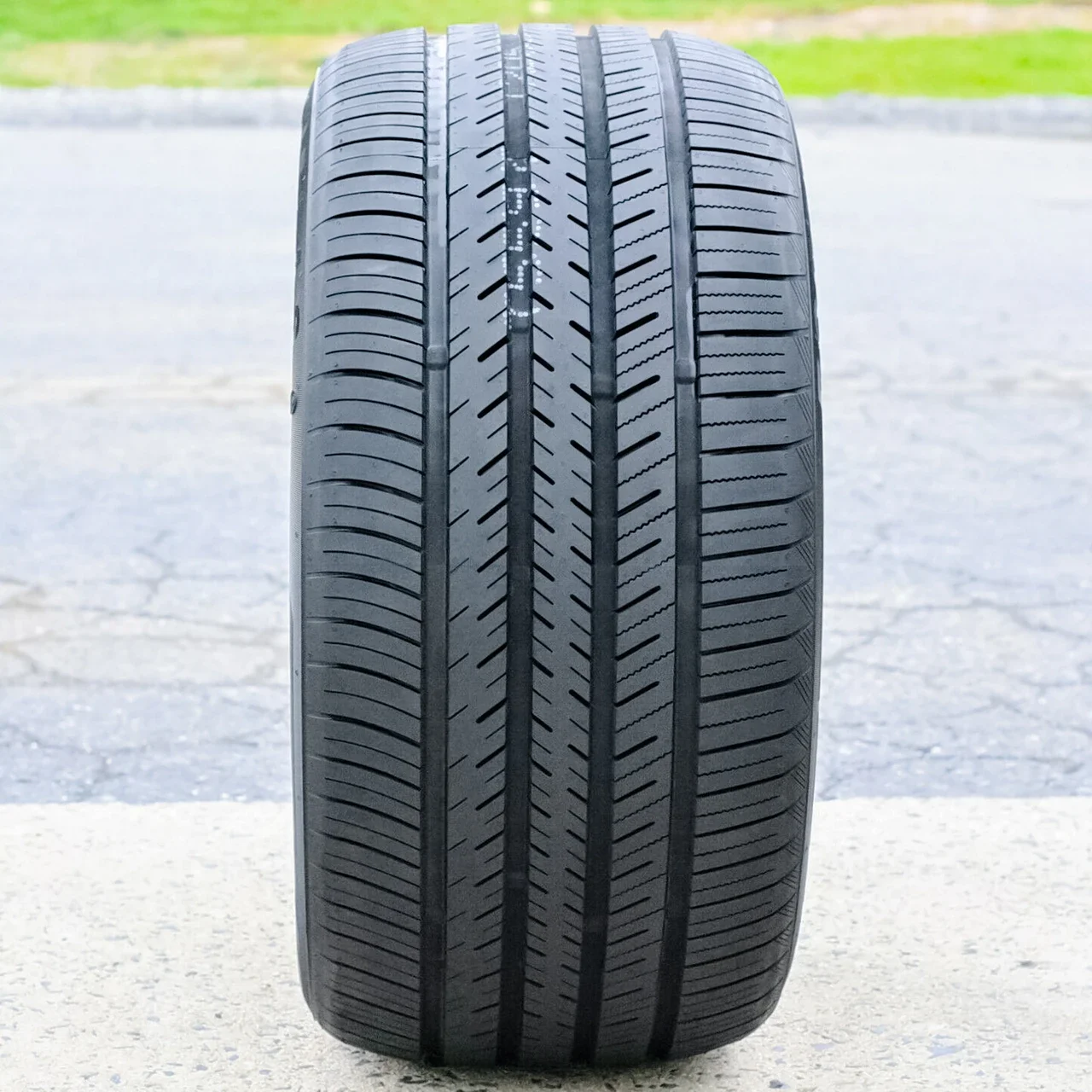 Atlas Tire Force UHP 245/45R20 ZR 103Y XL