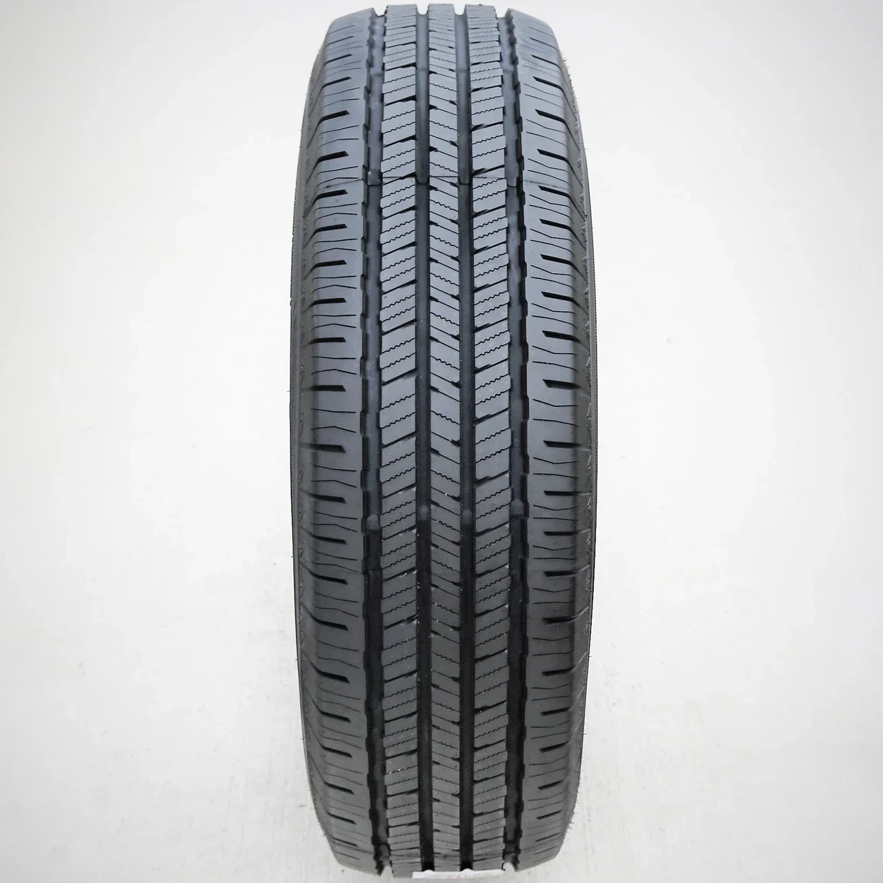 Atlas Tire Paraller H/T 245/75R16 111T