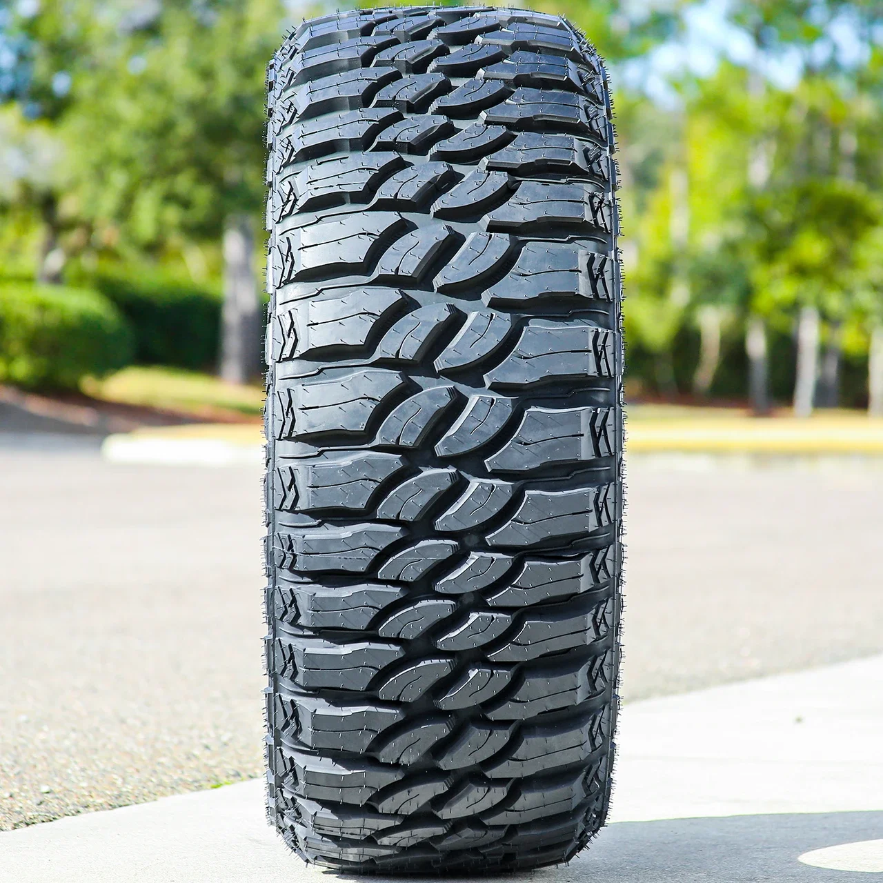 Atlas Tire Paraller M/T LT 33X12.50R17 120Q E (10 Ply)