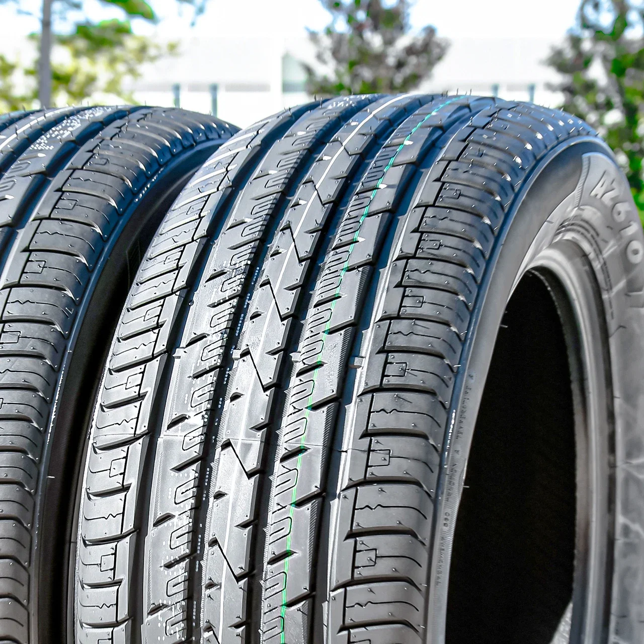 Atturo AZ610 265/60R18 110H