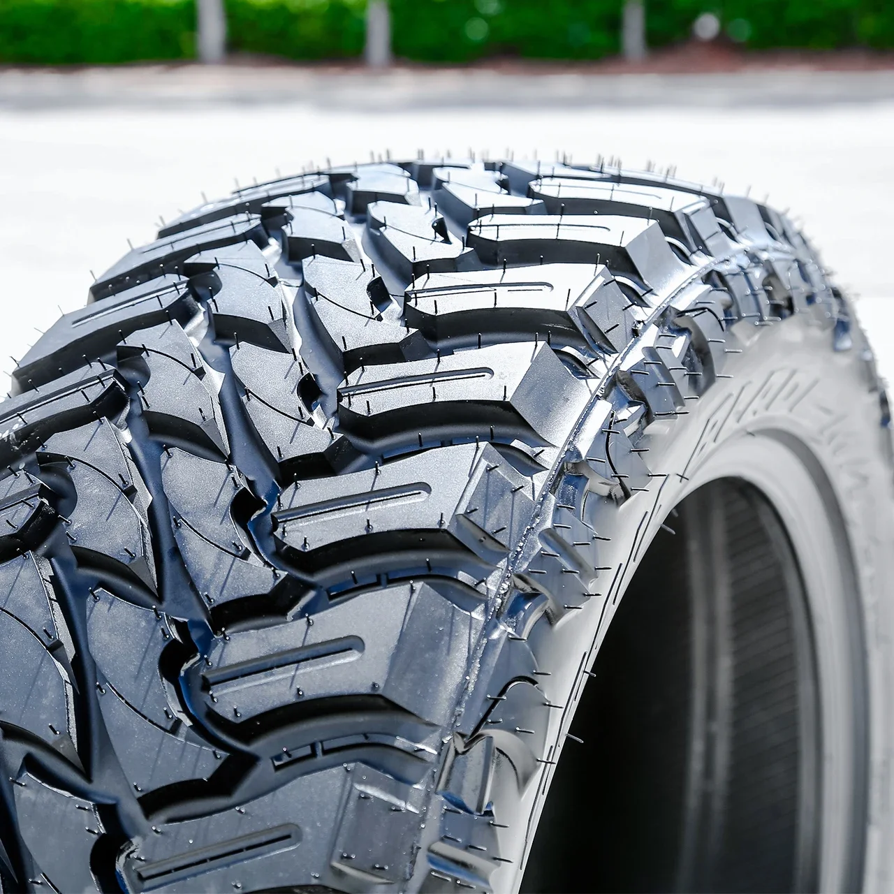 Atturo Trail Blade M/T LT 35X12.50R20 121Q E (10 Ply)