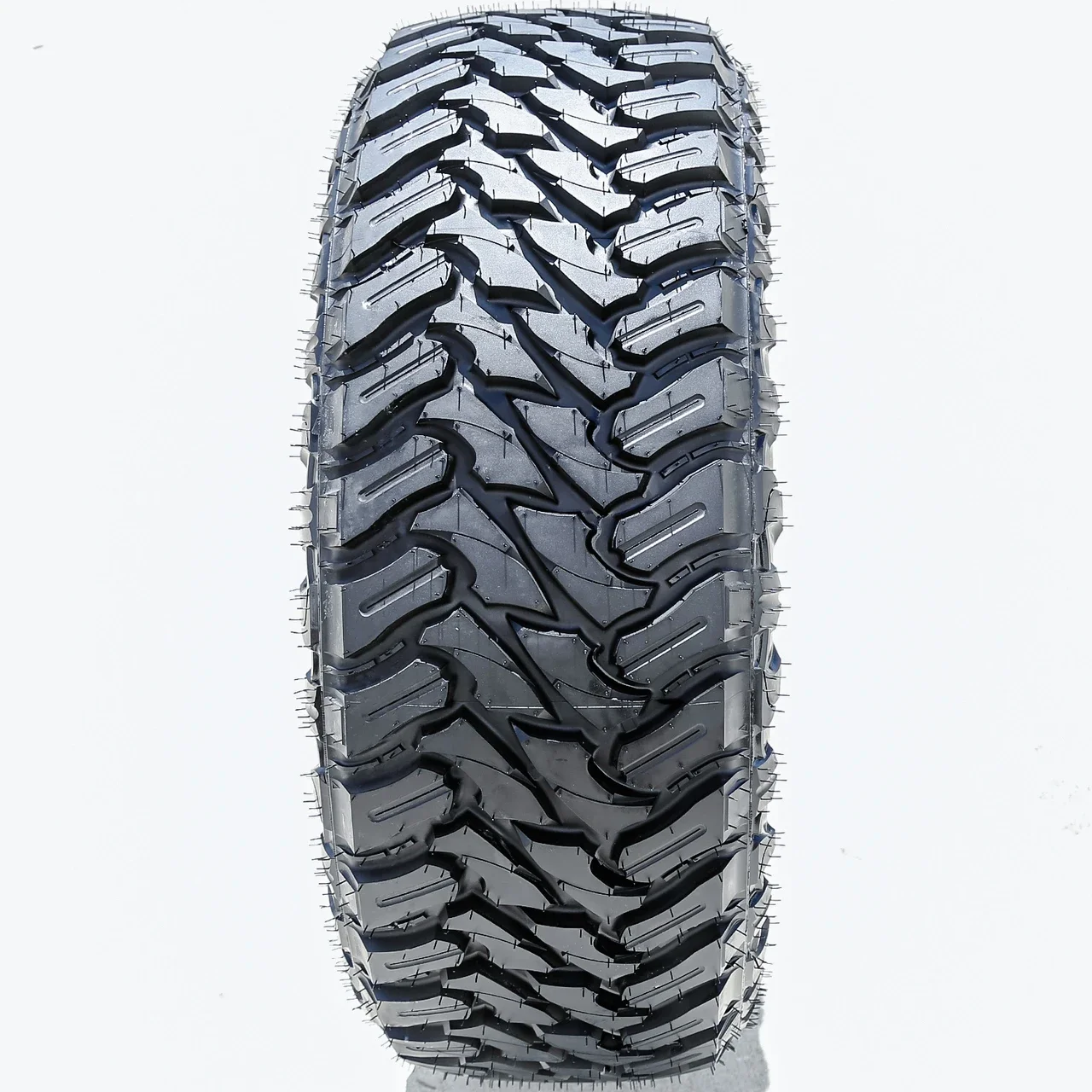 Atturo Trail Blade M/T LT 35X12.50R20 121Q E (10 Ply)