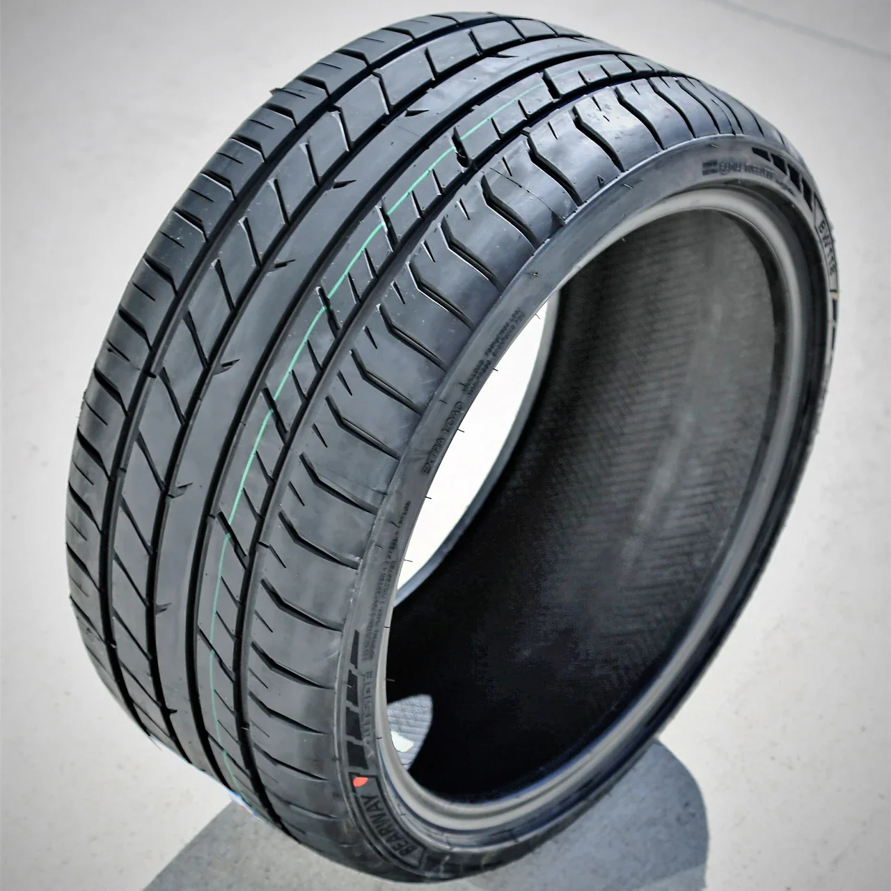 Bearway BW118 295/30R20 ZR 101W XL