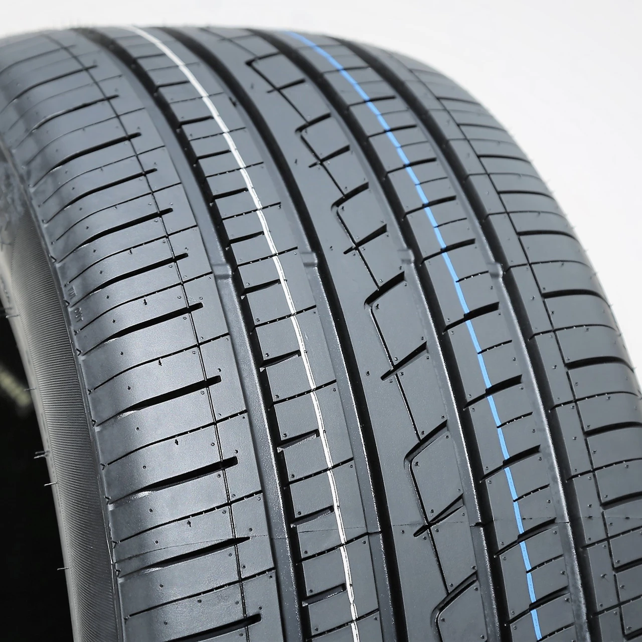 Bearway BW668 245/35R21 ZR 96W XL