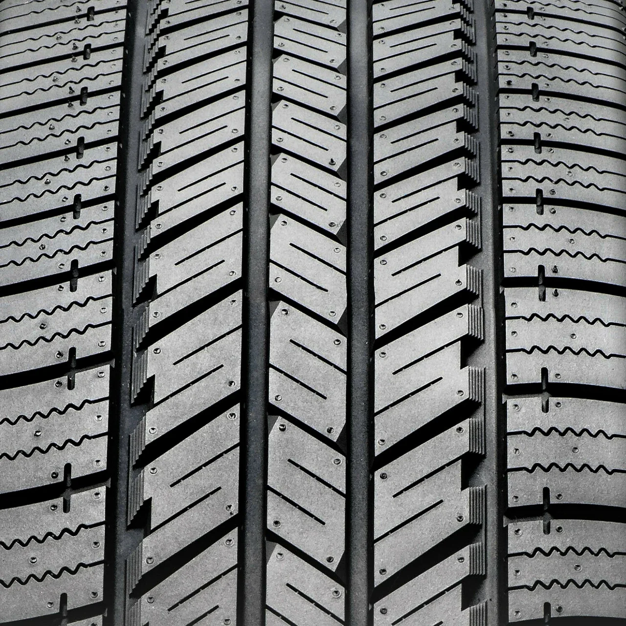 Blackhawk Hiscend-H HT01 245/60R18 105H