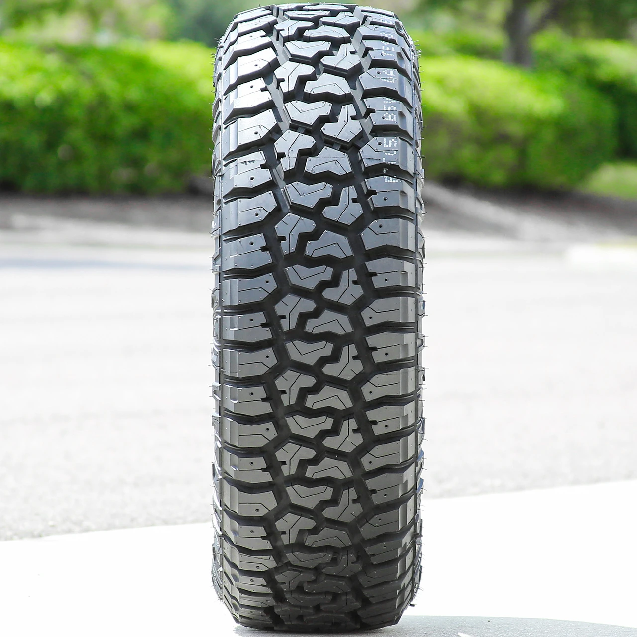 Blackhawk Ridgecrawler R/T LT 37X12.50R22 127Q F (12 Ply)