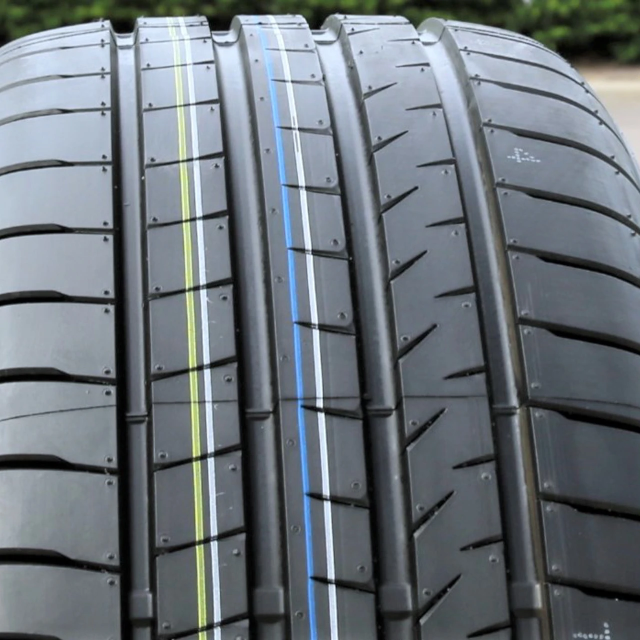 Bridgestone Alenza 001 255/50R21 109Y XL