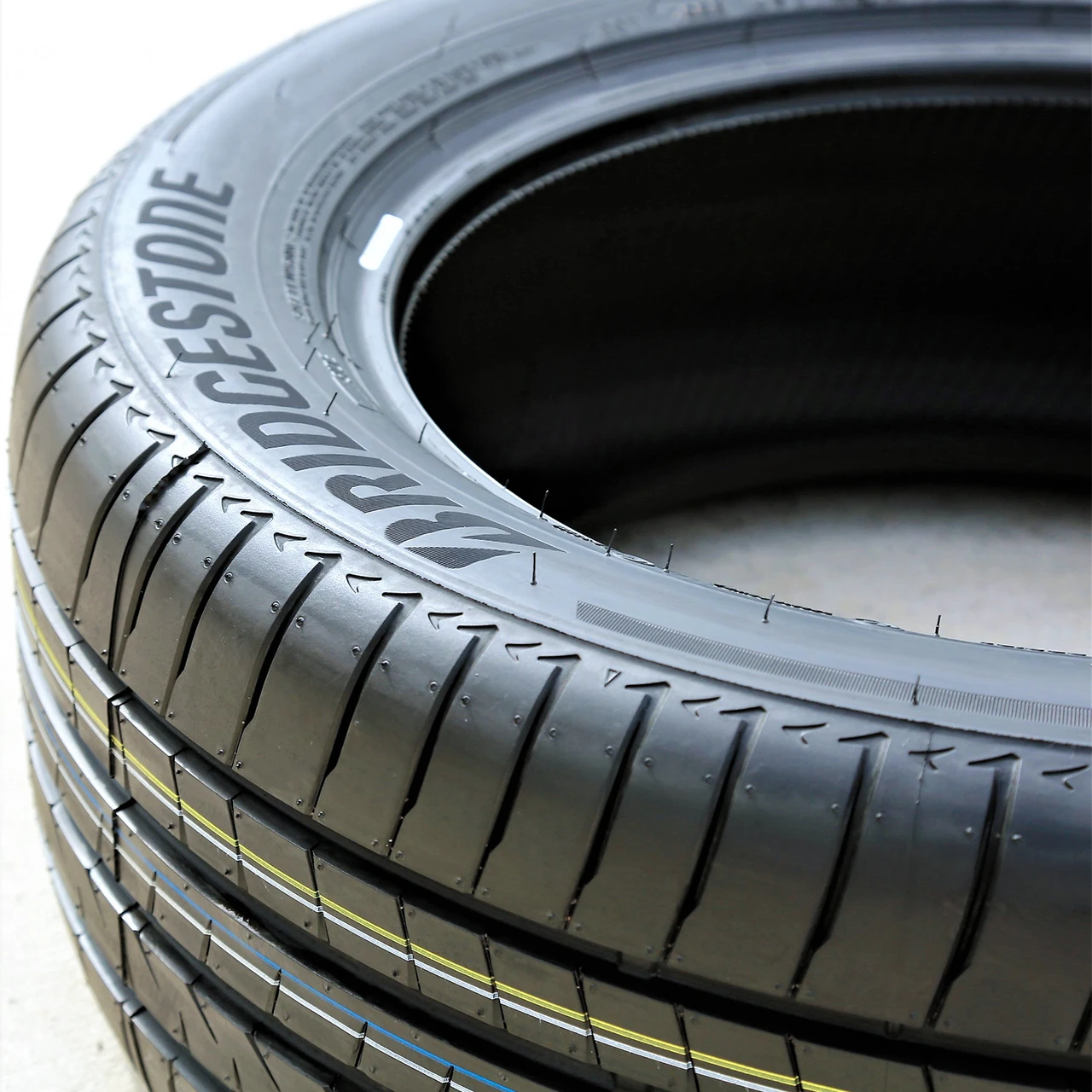 Bridgestone Alenza 001 265/50R19 110W XL
