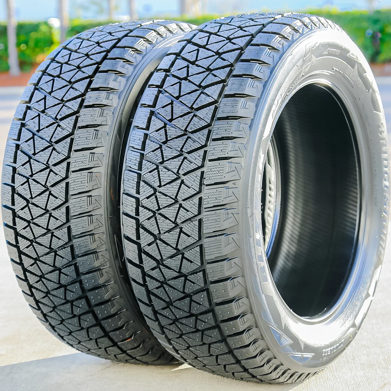 Bridgestone Blizzak DM-V2 265/45R20 108T XL