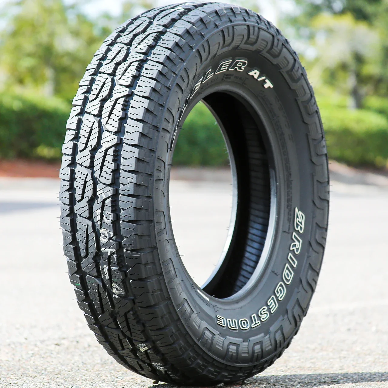 Bridgestone Dueler A/T REVO 3 LT 275/70R18 125/122S E (10 Ply)