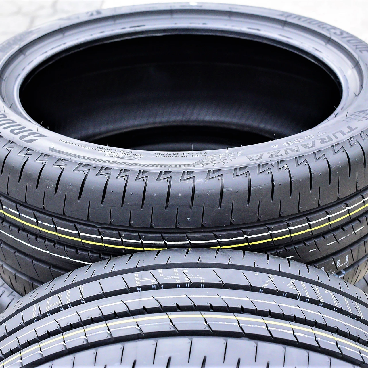 Bridgestone Turanza T005A 215/55R17 94V (DOT 2020)