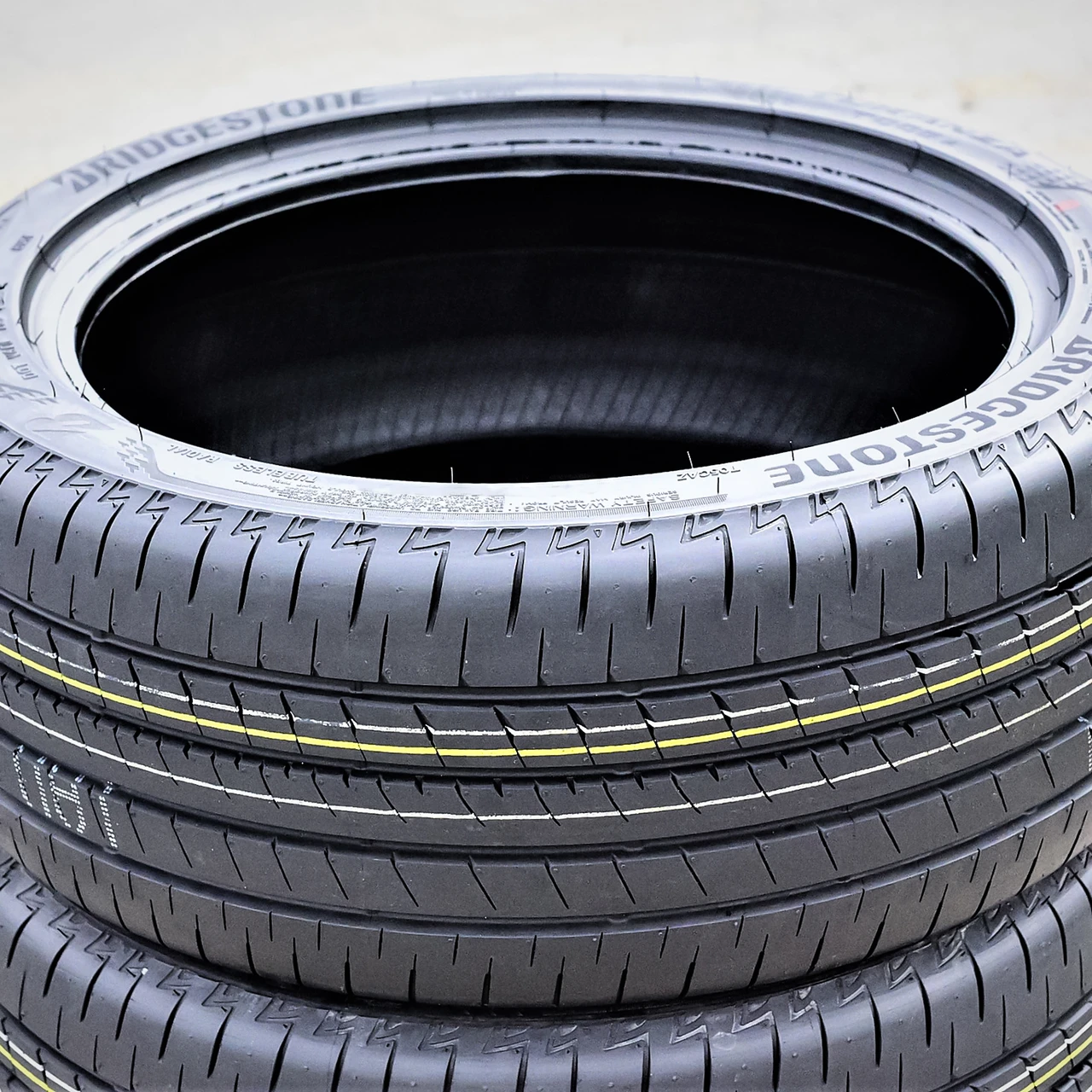 Bridgestone Turanza T005A 215/55R17 94V (DOT 2020)